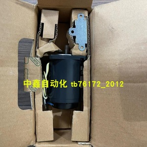 Motor paso a paso Dongfang Vexta PX244M-02A-C12 para equipos de automatización - Product Image 4