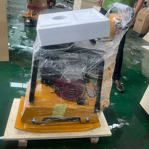 Apisonador móvil Cuerpo <span class=keywords><strong>de</strong></span> aluminio Cilindro único Motor <span class=keywords><strong>de</strong></span> 4 tiempos <span class=keywords><strong>Compactador</strong></span> <span class=keywords><strong>de</strong></span> placa vibratoria <span class=keywords><strong>de</strong></span> gasolina fuerte y duradero - Product Image 3