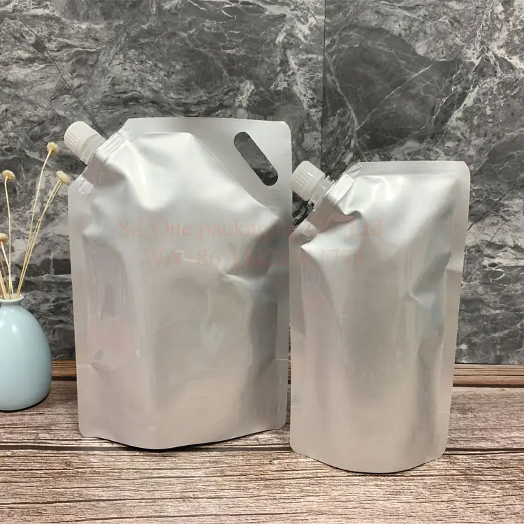 Custom Printed Juice Pouches Food Grade Aluminum Foil Stand Up Spout Pouch Plastic Drink Pouch Beverage Bag With Spout