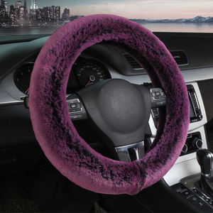 Accesorios interiores cálidos <span class=keywords><strong>de</strong></span> Invierno <span class=keywords><strong>para</strong></span> <span class=keywords><strong>mujer</strong></span>, cubierta <span class=keywords><strong>de</strong></span> volante esponjosa roja <span class=keywords><strong>de</strong></span> terciopelo <span class=keywords><strong>de</strong></span> piel <span class=keywords><strong>de</strong></span> felpa larga, cubierta <span class=keywords><strong>de</strong></span> calor <span class=keywords><strong>para</strong></span> decoración <span class=keywords><strong>de</strong></span> coche - Product Image 3