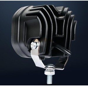 ไฟทำงาน LED ขนาด 4 นิ้ว 40W ทรงสี่เหลี่ยม สำหรับออฟโรด ตัวเรือนอะลูมิเนียม ควบคุมด้วยสวิตช์ไฟ DC - Product Image 3