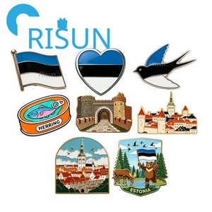 Cadeaux de voyage personnalisés « J'aime l'Estonie » : drapeau, oiseau, tissu traditionnel, souvenirs d'Estonie de Tallinn, aimant, broche, épingle, badge – Vente en gros - Product Image 1