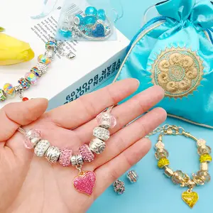 15pcs/set Kid Gift Bead Bracelet DIY Handmade Jewelry Satin Bag Packed Bracelet Kits for Jewelry Making Amazon Hot Selling