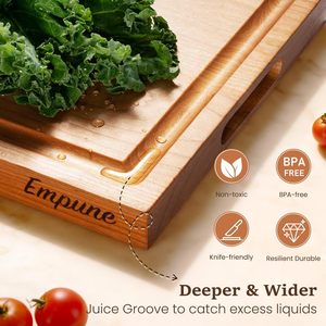 Tabla de cortar de madera de cerezo para cocina con asa, con ranura para jugos y ranura integrada para verduras, frutas y carne - Product Image 4