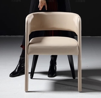 Chaise de salle à manger beige rembourrée de style moderne nouvellement conçue chaise de salle à manger nordique en bois massif