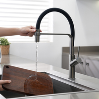 Robinet d'évier de cuisine monotrou monté sur le pont de haute qualité robinet à traction Flexible à 360 degrés robinet d'eau chaude et froide en laiton poignée unique