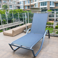 Meubles de piscine extérieure cadre en aluminium chaise longue Table d'appoint tissu imperméable maille élégant Patio cour plage lit Design