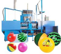 Machine automatique de fabrication de balles en PVC avec trémie, équipement de production de balles de plage par moulage rotatif, fabricant
