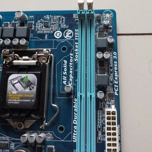 GA-H61M-DS2 UEFI H61M-DS2 H61 ổ cắm LGA 1155 <span class=keywords><strong>DDR3</strong></span> 16G <span class=keywords><strong>Rev</strong></span> 2.2 Máy tính để bàn Bo mạch chủ Chất lượng cao tàu nhanh - Product Image 2