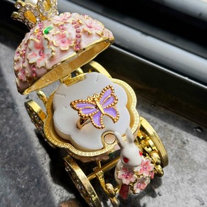 QIUHAN personalizado esmalte nombre encanto colgante collar Rosa mariposa anillos personalizado esmalte letra conjunto - Product Image 4