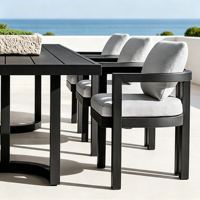 Ensemble de salle à manger d'extérieur moderne en aluminium thermolaqué, table carrée à plateau à lattes, fauteuil, coussin imperméable, mobilier de jardin et de terrasse