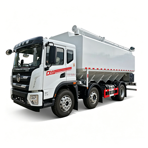 Camión Eléctrico Pequeño de 3 Ejes para Transporte de Alimento para Pollos, Camiones de Alimento a Granel con Tanque Sellado para Granjas Avícolas y Ganaderas - Product Image 1