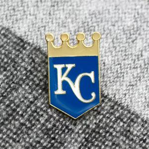 Лидер продаж, изготовленные на заказ позолоченные шелкографовые эмалевые булавки с эпоксидной смолой на одежде с современным модным дизайном - Product Image 5