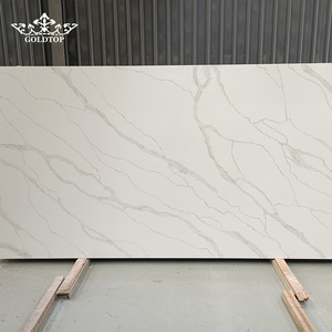 Dalles de quartz Calacatta Macchia 5005 polies, modernes et luxueuses GOLDTOP, à veines prononcées, pour îlots de cuisine, plans de travail, salles à manger, halls d'hôtel - Product Image 2
