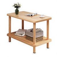 Petite table basse en bois moderne et minimaliste pour salon d'appartement avec étagère de rangement
