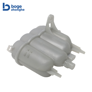 Usine de gros systèmes de refroidissement pièces automobiles réservoir d'expansion de liquide de refroidissement pour <span class=keywords><strong>Audi</strong></span> <span class=keywords><strong>A4</strong></span> A5 8W0121405L 8W0121405G - Product Image 2