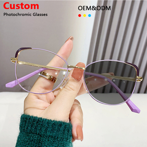 Vente en gros de montures de <span class=keywords><strong>lunettes</strong></span> de soleil tendance pour femmes, <span class=keywords><strong>lunettes</strong></span> photochromiques personnalisées, <span class=keywords><strong>lunettes</strong></span> <span class=keywords><strong>anti</strong></span>-lumière <span class=keywords><strong>bleue</strong></span> - Product Image 1