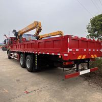Camion-grue Sinotruk Howo 6x4, grue montée sur camion de 12 tonnes, grue de chantier XCM9, grue à flèche télescopique hydraulique, Weichai 320HP