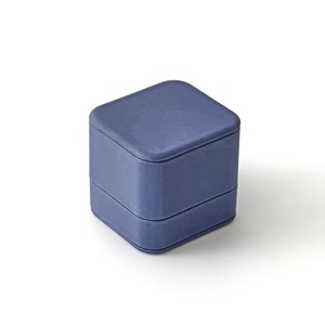 Juego de Cajas de Joyería de Cuero PU de Lujo FANXI - Estuches de Almacenamiento para Anillos, Collares y Pulseras con Forro de Microfibra - Product Image 4