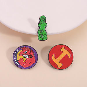 Nuevo personaje de dibujos animados transfronterizo patrón adelante Metal UV impresión tallada broche personalidad KEEP TRUCKIN insignia inspiradora - Product Image 1