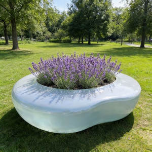 Bancs ovales B94 en fibre de verre pour l'extérieur, design mid-century, écologiques, durables, pour usage commercial, jardins, parcs, jardinières - Product Image 3