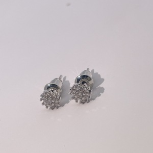 Pendientes de Botón Redondos de Latón Chapado en Oro con Circonita Cúbica Blanca de Tianyu Gems, Diseño Moderno y a la Moda - Product Image 6