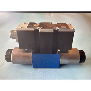 Vanne proportionnelle Rexroth 4WRAE6W30-2X/G24K31 315 bars 60 L/min Vanne de commande hydraulique - Product Image 4
