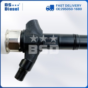 หัวฉีดคอมมอนเรลใหม่เอี่ยม รุ่น <span class=keywords><strong>23670</strong></span>-<span class=keywords><strong>UM010</strong></span> หัวฉีดน้ำมันดีเซล 295050-1680 สำหรับเครื่องยนต์โตโยต้า IZ - Product Image 4