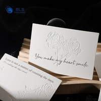 Produttore ODM su Misura di Biglietti Personalizzati con Citazioni d'Amore e Rilievo di Rose per Confezioni Regalo Premium di San Valentino