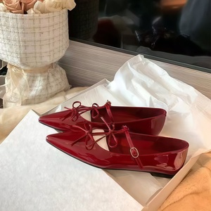 Chaussures Mary Jane de luxe pour femme, style Hepburn coréen, à bout pointu, en cuir verni uni, à enfiler, pour banquets - Product Image 3