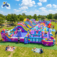 Parc de jeux gonflables géants en PVC commercial haute résistance, personnalisé en usine
