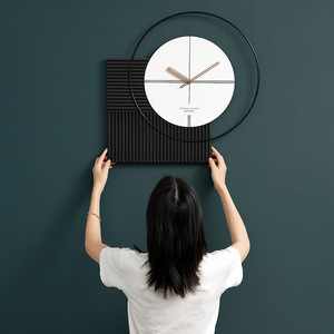 Modern Quartz <b>Wall</b> <b>Clock</b> Round Silent Design Battery Powered Living Room Decor - Product Image 2