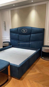 Cama de lujo para muebles de alta gama para el hogar, cama tapizada para dormitorio con cabecero alto <span class=keywords><strong>y</strong></span> fino, madera maciza recortada de Metal - Product Image 5