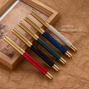 Elegante Penna Stilografica in Metallo e Resina 2.6 <span class=keywords><strong>per</strong></span> <span class=keywords><strong>Calligrafia</strong></span>, Penna con Cartuccia d'<span class=keywords><strong>Inchiostro</strong></span> <span class=keywords><strong>per</strong></span> Adulti, Accetta Logo Personalizzato <span class=keywords><strong>per</strong></span> Regalo - Product Image 2