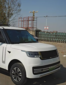 Vehículo Eléctrico Urbano Blanco de Origen Chino, Motor de 3500w, 72v 300ah, Autonomía de 300 km, Ecológico, con Batería de Litio, Nueva Energía - Product Image 4