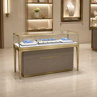 Vitrine de présentation de bijoux en verre trempé pour magasin de bijouterie