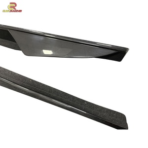 Jupes latérales en fibre de carbone sèche style Vorstein pour Ferrari 488 GTB Spider 2015-2018 – Pièces de carrosserie et kits auto en carbone - Product Image 6