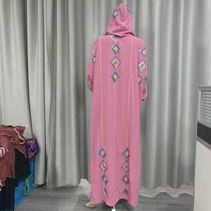 Abito intero da donna con perline, vestaglia con cappuccio, Abaya islamica musulmana, elegante abito da preghiera, caftano, indumento in tessuto crepe. - Product Image 4