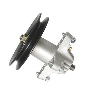 Ensemble d'axe de tondeuse à gazon A10168 618-0624, support de lame et poulie - Product Image 1