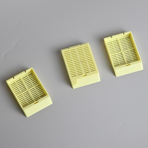 Disposable <b>Plastic</b> Embedding Box With Lid <b>Square</b> Grid Round Hole Lab Microplate Storage <b>Container</b> - Product Image 4