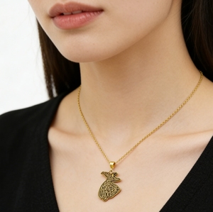 Collana Whirling Darwish in Acciaio Inossidabile Inspire Jewelry - Gioielli Musulmani, Ciondolo Islamico Placcato Oro 18K per Donne e Uomini - Product Image 3