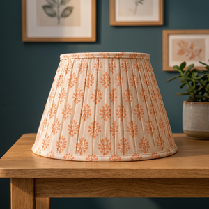 Abat-jour en tissu de lin fleuri |   Abat-jour plissé artisanal pour lampes de table, de sol et suspendues - Product Image 3