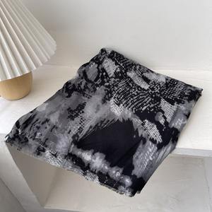 Nouveau élégant Super doux décontracté Vintage imprimé serpent écharpe hiver pour dames châles pour femmes hiver pull sur châle - Product Image 4