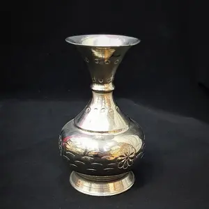 Vase à fleur en cuivre plaqué argent fait à la main nouveau Design fantaisie vente chaude bonne qualité personnalisé en couleur Pot de fleur