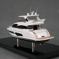 Modelo de barco de crucero hecho a mano con Beneteau Ferretti Yates de lujo Regalo náutico Personalizado 45cm Modelo de yate Riva