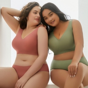 Conjunto de Ropa Interior sin Costuras al por Mayor OEM/ODM, Talla Grande, <span class=keywords><strong>Sujetador</strong></span> sin Varillas, Dos Piezas, Copa <span class=keywords><strong>H</strong></span>, I, J, Talla Grande, Transpirable - Product Image 1