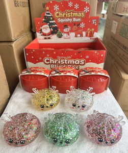 Nouveau Jouet à Presser Renne de Noël 5,5-8,5 cm, Squishy Pailleté Anti-Stress en Forme de Boulette - Product Image 6