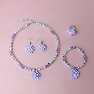 Ensemble de bijoux 4 pièces, Style frais et mignon, collier, boucles d'oreilles, bracelet, bague en imitation perle, avec pendentif fleur rose pour filles - Product Image 2