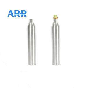 Bouteille de <span class=keywords><strong>gaz</strong></span> CO2 en aluminium haute pression ARR TPED 0,6 L 166,7 bars <span class=keywords><strong>pour</strong></span> <span class=keywords><strong>machine</strong></span> à soda Sodastreamer - Product Image 1