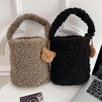 Sac à main en laine personnalisé de haute qualité pour femmes sac seau en peluche souple magnétique fantaisie pour accessoire de shopping pour filles